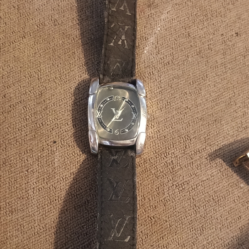Louis Vuitton Black and Silver Timepiece